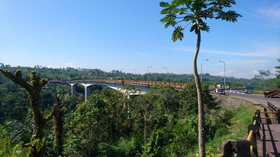 Jembatan Tukad Bangkungで待ち合わせ ＠ Pelaga, Badung (\'18年6月)_d0368045_3412652.jpg