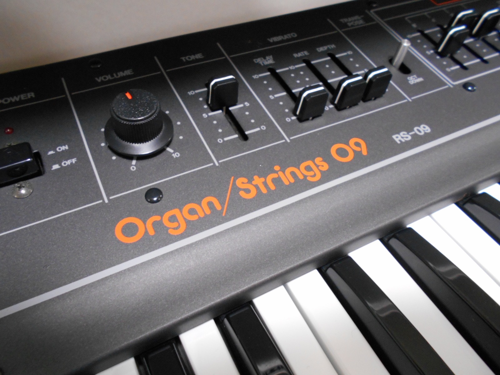 Roland RS-09試奏記 : 風流音色まねゑもん Roland RS-09試奏記 : 風流音色まねゑもん