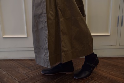 ラップスカートで 大人シックに 。_b0110582_12273165.jpg