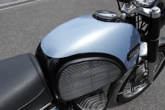 YAMAHA YDS-3 入荷。_a0208987_11322820.jpg