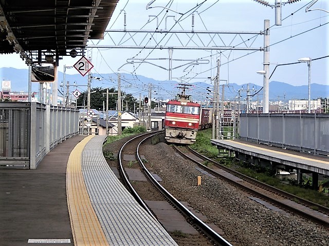 藤田八束の鉄道写真@10月に撮影した鉄道写真特選・・・貨物列車特撰、トワイライトエキスプレス瑞風、豪華リゾート列車四季島、特急スーパーはくと、特急はるか等・・_d0181492_23030859.jpg