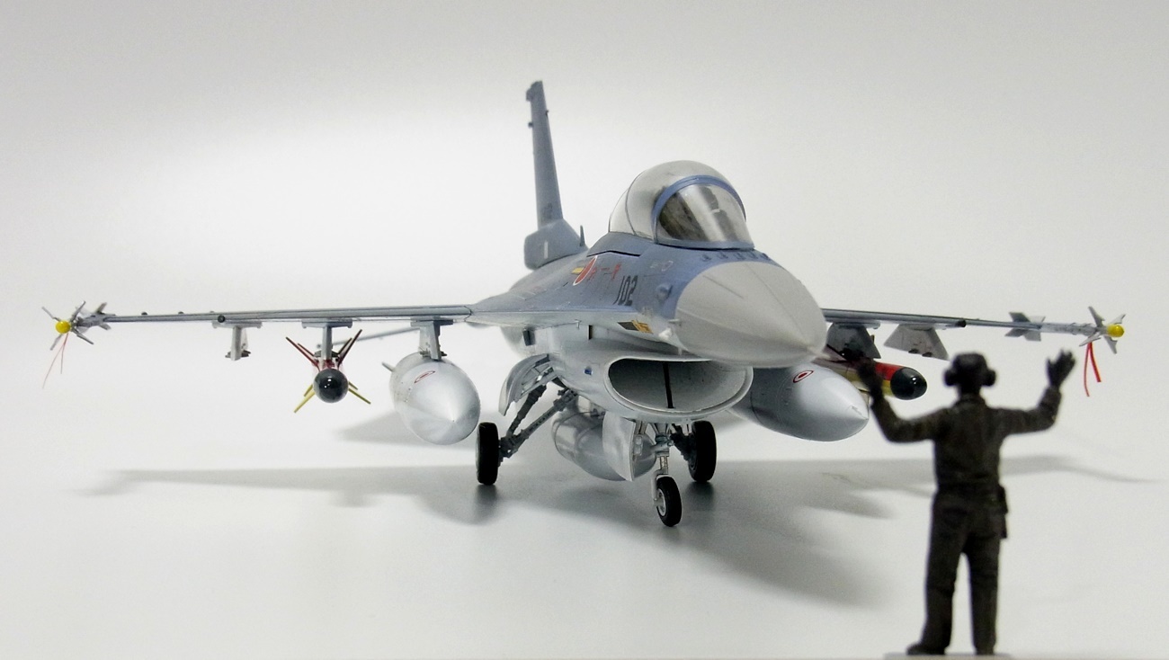 1/48 F－2B : シン・シリウスまで8.6光年