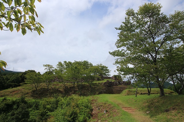 田平子峠・赤木城跡散策（その1）（撮影：8月16日）_e0321325_17502210.jpg