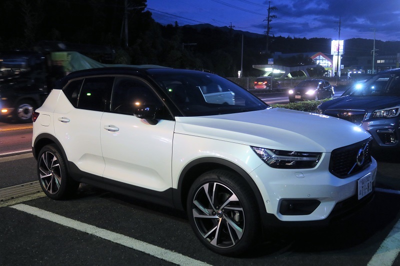 VOLVOとSUBARUの対比を楽しむ_f0076731_23291162.jpg