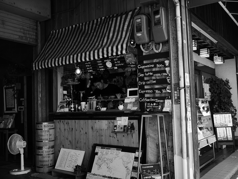 店番_e0374932_08311320.jpg