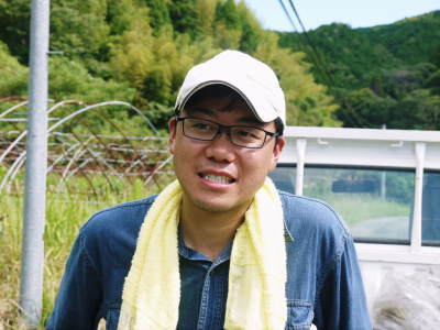 甘熟いちじく こだわりの樹上“甘熟”いちじく大好評発売中!!ただし台風の影響次第では発送が遅れます!!_a0254656_20074918.jpg