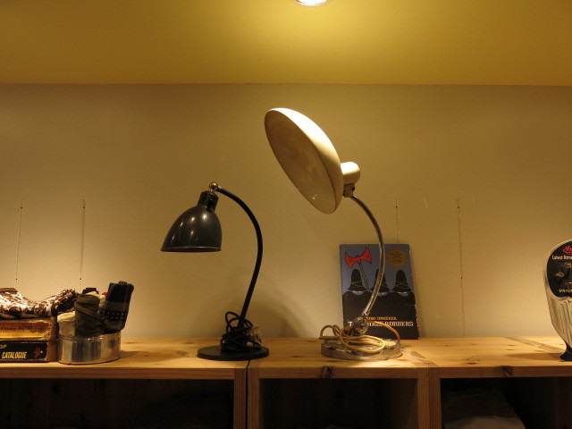 \"Christian Dell for Kaiser Desk Lamp #FLEAMARKET\"ってこんなこと。_c0140560_13514734.jpg