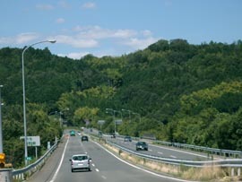 京都縦貫自動車道の景色_b0160363_00021906.jpg