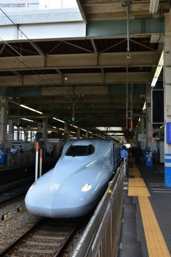 山陽新幹線 広島駅 さくら553号 鉄旅 各駅停車 山陽新幹線 広島駅 さくら553号 鉄旅 各駅停車