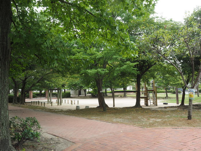 佐伯区民文化センター&五日市中央公園_c0116915_00024594.jpg