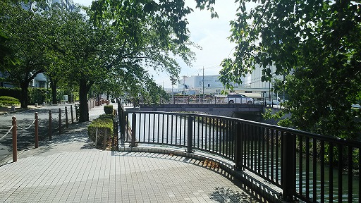 e0020682_21284232.jpg
