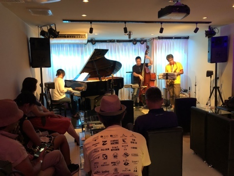 Jazzlive comin 広島 本日23日は おやすみ です。_b0115606_11441436.jpeg