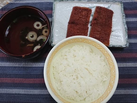 8/23 一正蒲鉾 うな次郎 で なんちゃってうな丼_b0042308_13472246.jpg