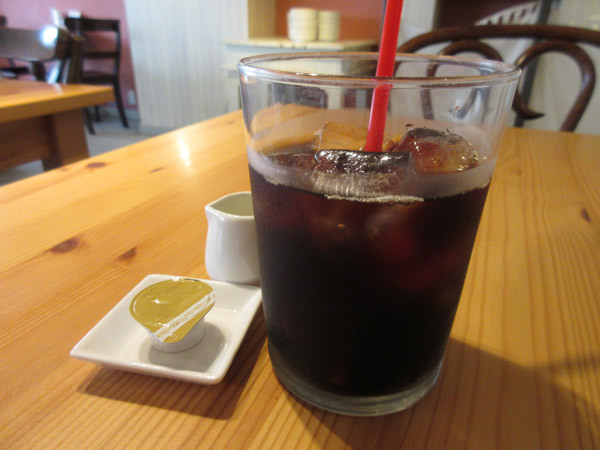 カフェ アクイーユ(cafe accueil)恵比寿本店_c0152767_21383945.jpg