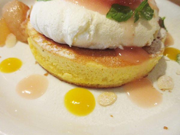カフェ アクイーユ(cafe accueil)恵比寿本店_c0152767_21423523.jpg