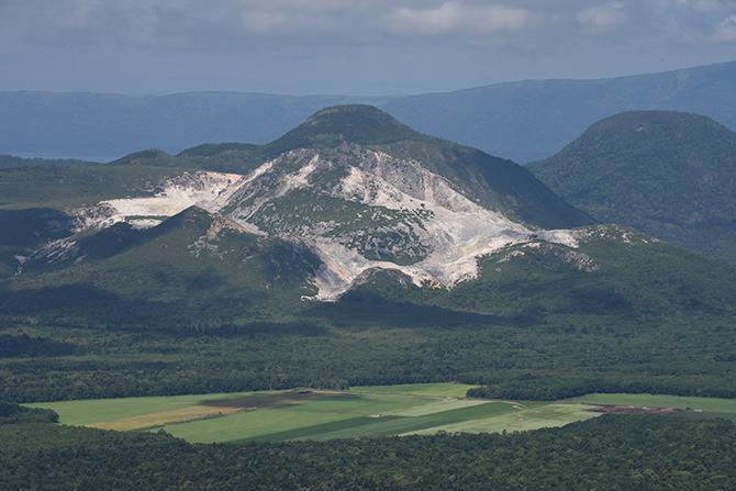 日本の絶景!北海道硫黄山写真アップ!_e0171573_19531254.jpg
