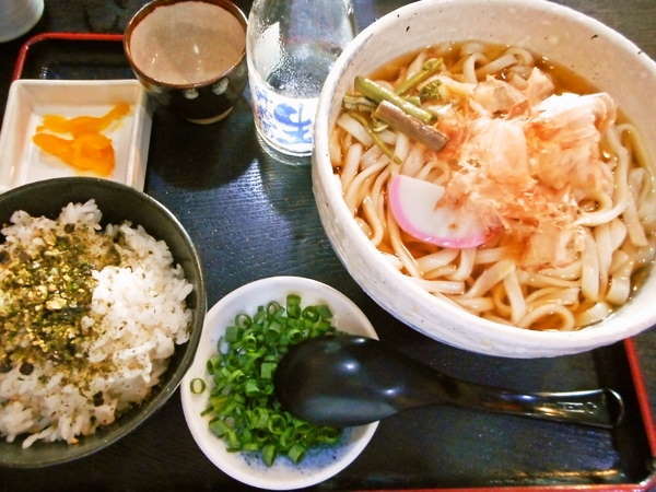 豊橋市 うどん店で昼飲み 勢川西駅店 転勤日記 豊橋市 うどん店で昼飲み 勢川西駅店 転勤日記