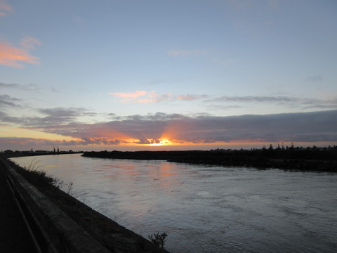 冬のニュージーランド旅（24）河口の町グレイマウス_c0212604_2012868.jpg