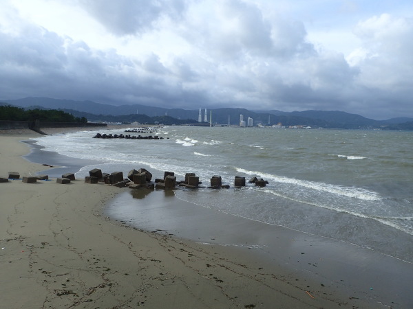 台風20号　名勝和歌の浦　県内最古の石橋　三断橋　壊れる。_c0367107_08453561.jpg