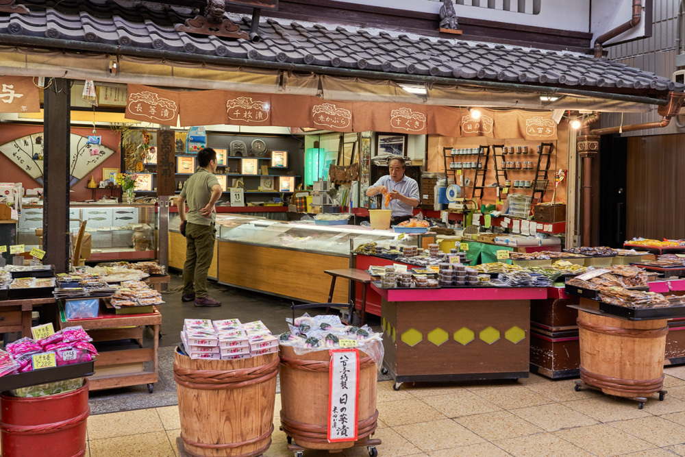 滋賀県大津市「菱屋町商店街」_a0096313_11243206.jpg