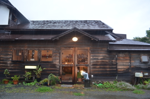 大雨台風の中も_b0207642_17304846.jpg