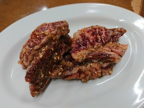 栄養楼で美味しい焼肉♪_c0100865_20131326.jpg