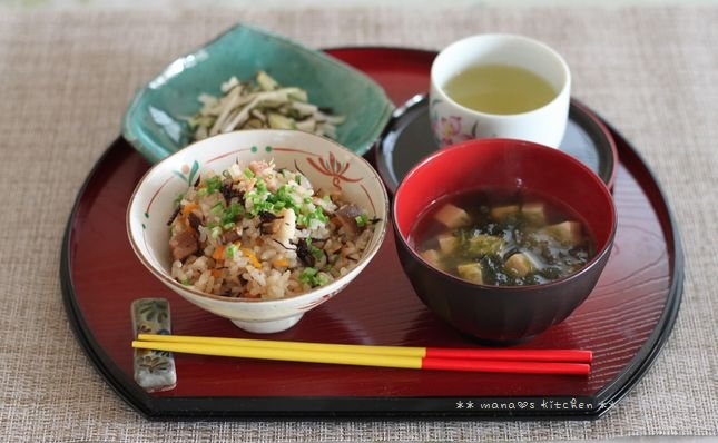 ウンケージューシー Mana S Kitchen ウンケージューシー Mana S Kitchen