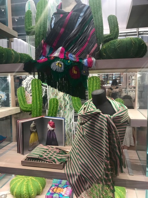 V&A博物館のフリーダ・カーロ展、Frida Kahlo - Making Her Self