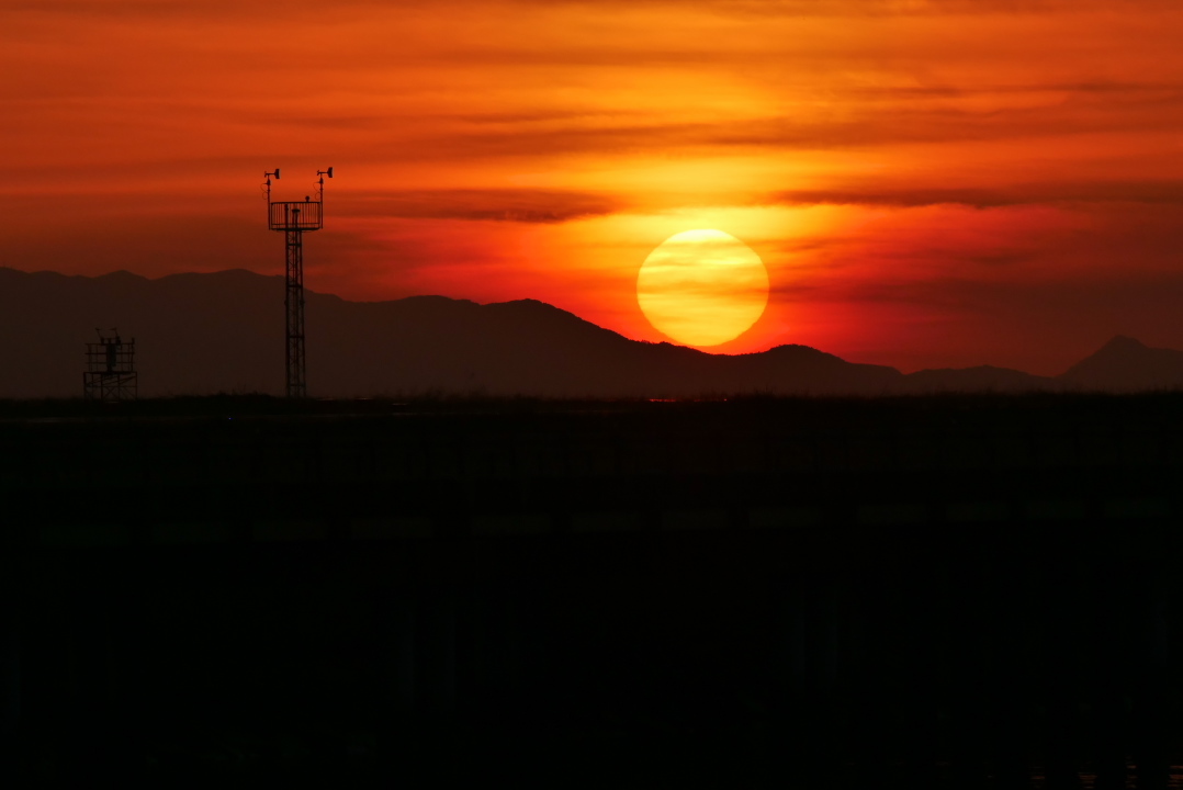 夕焼けと船と…⑤_d0360256_22265875.jpg