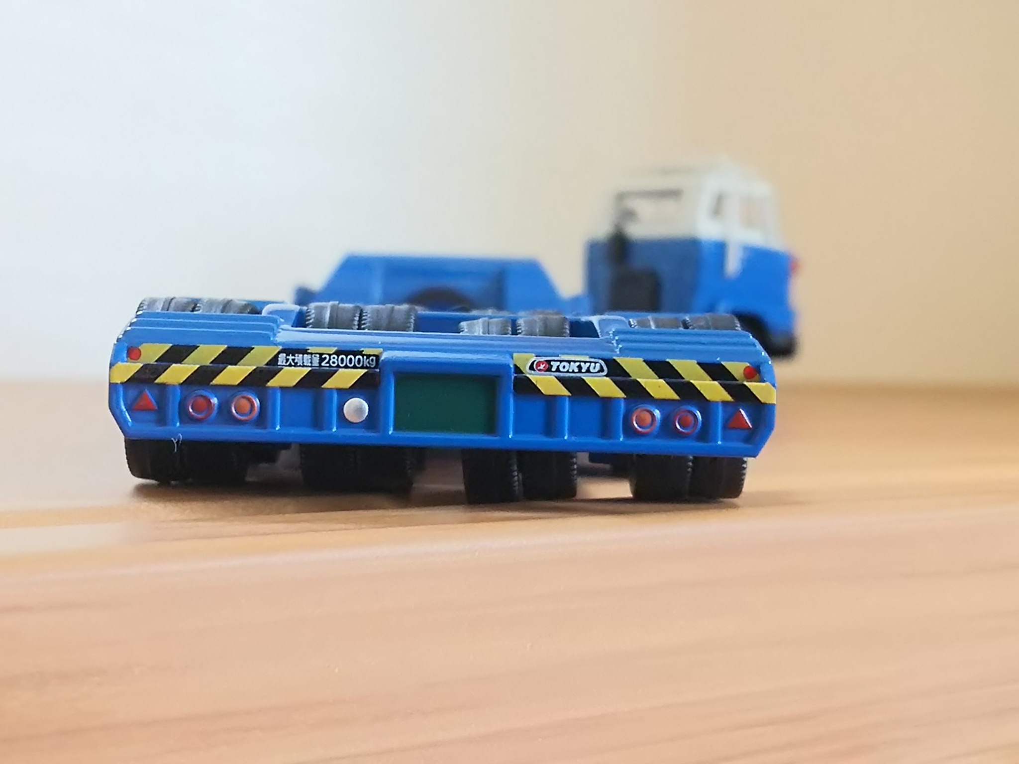 トミーテック・LV-N173a 日野HH341 重機運搬トレーラ（東急TD302