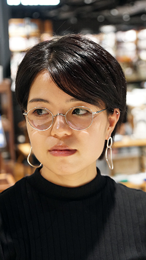 Akitto Him1 一山メガネ ご紹介 立川駅直結ecuteのメガネ店 Riing Eyewear の Blog Talexタレックスレンズ取扱店