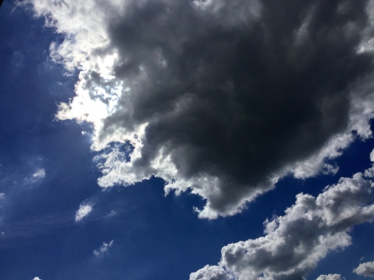 夏の雲のハーモニー 8月の空 ゆうゆう時間