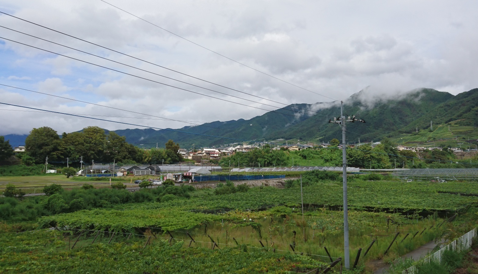 「あの日の山梨　空模様」_d0372528_09195276.jpg