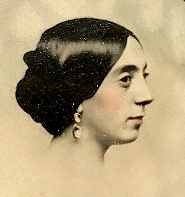 ドイツ 1850年代の女性とチャイナヘッドドールの髪型 Conte De Fees 小部屋 アンティーク チャイナ ヘッド ビスク ドール ドイツ 1850年代の女性とチャイナヘッドドールの髪型 Conte De Fees 小部屋 アンティーク チャイナ ヘッド ビスク ドール