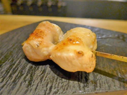 三鷹「焼鳥 山もと」へ行く。_f0232060_123133.jpg