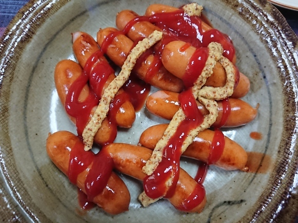 8/27夜勤明け キリン秋味 & アサヒ食楽 with 牛皿 & ソーセージ盛り_b0042308_16581585.jpg