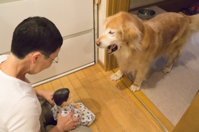 こももとチャーリー 親愛の儀式(?)_e0369736_21010500.jpg