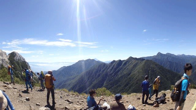 e0371039_15122742.gif