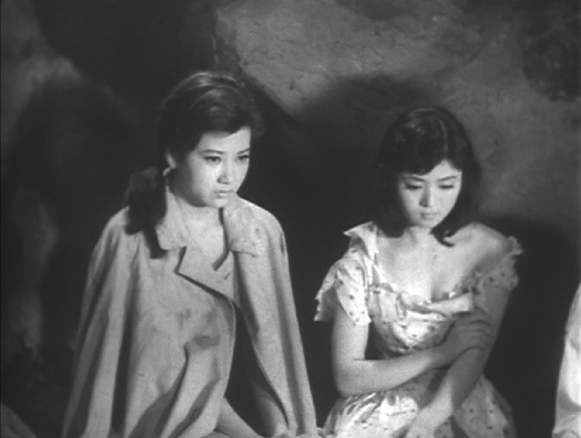 三ツ矢歌子（Utako Mitsuya）「海女の戦慄」（1957）其の弐_e0042361_10271827.jpg