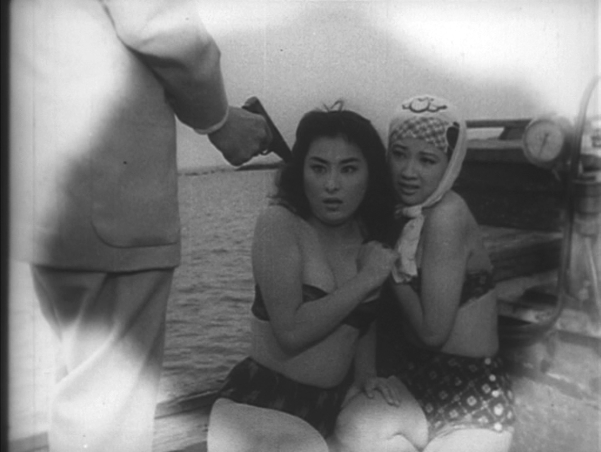 三ツ矢歌子（Utako Mitsuya）「海女の戦慄」（1957）其の弐_e0042361_10280348.jpg