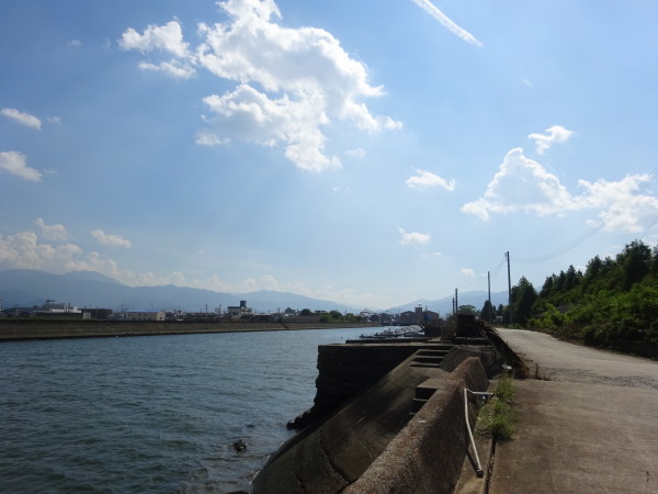 f0231709_03232340.jpg