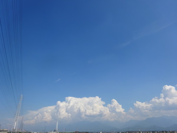 f0231709_03380377.jpg