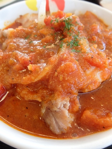 【8/7～ 食べ納め】松屋 　ごろごろチキンのトマトカレー 生野菜セット　690円 【期間限定】_d0386118_21121361.jpg