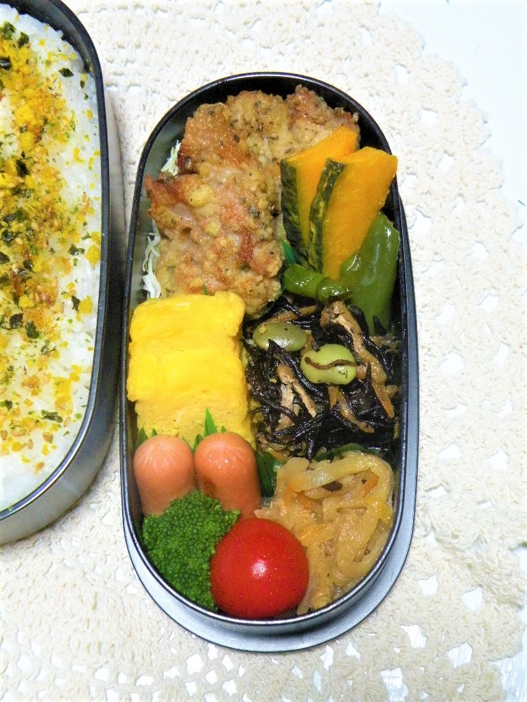 スパイシーから揚げ弁当。_d0285829_08531769.jpg