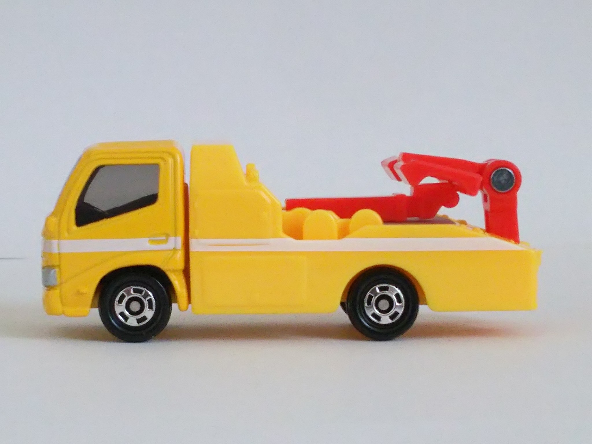 トミカ No.5 トヨタ ダイナ レッカー車 ブリスターパック | Toys