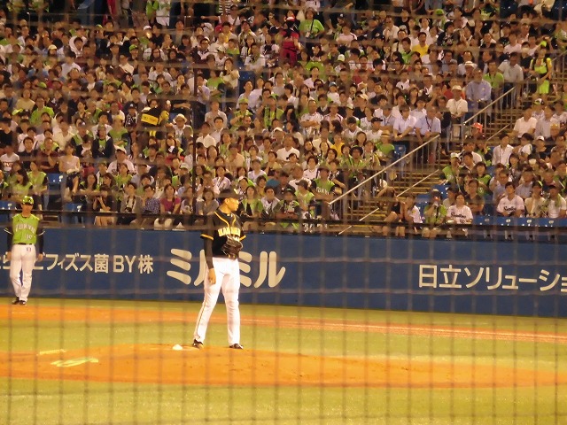 東京ヤクルトスワローズVS阪神タイガース（8/17）@明治神宮野球場
