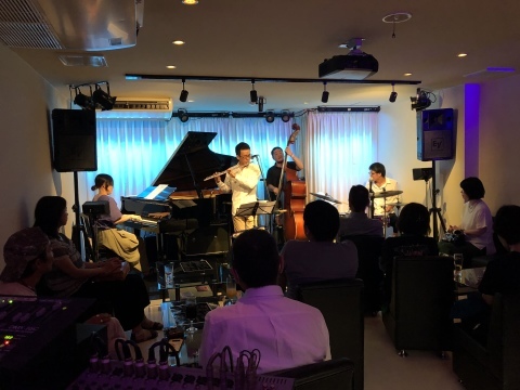 広島 Jazzlive comin 本日8月31日のライブ と 9月のライブスケジュール_b0115606_11205787.jpeg
