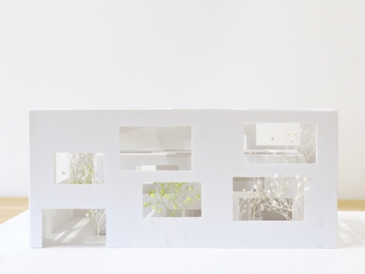 藤本壮介さんの「House N」_f0165030_09254392.jpg
