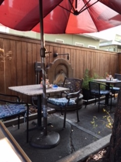 テラスで朝食_e0350971_12423900.jpg