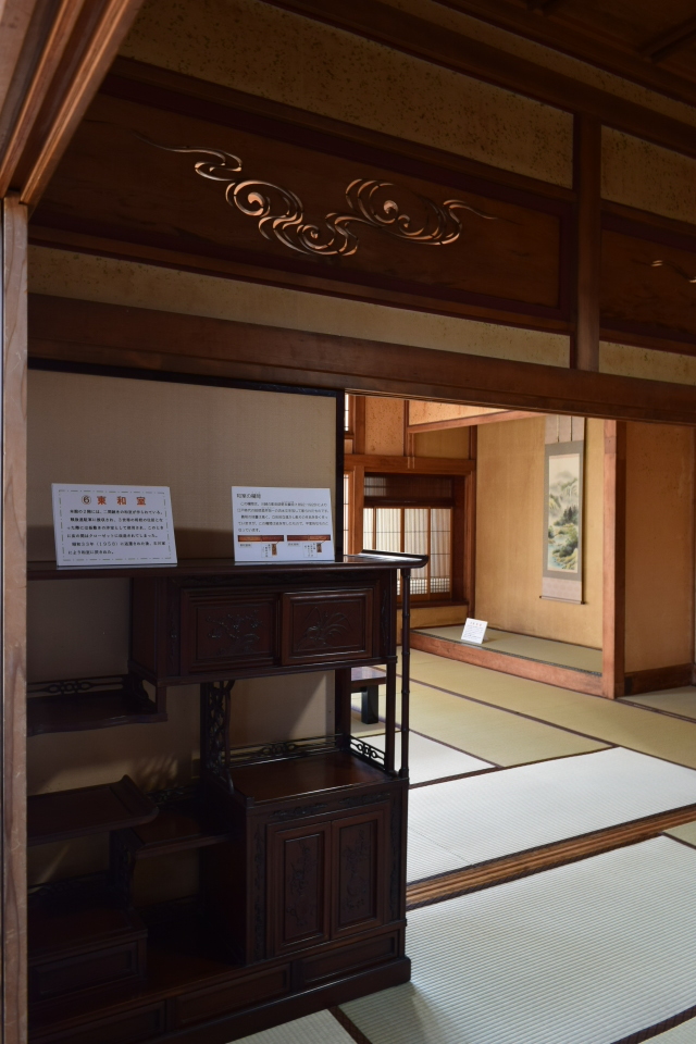 埼玉県入間市の旧石川組製糸西洋館(大正モダン建築再訪)_f0142606_08181968.jpg